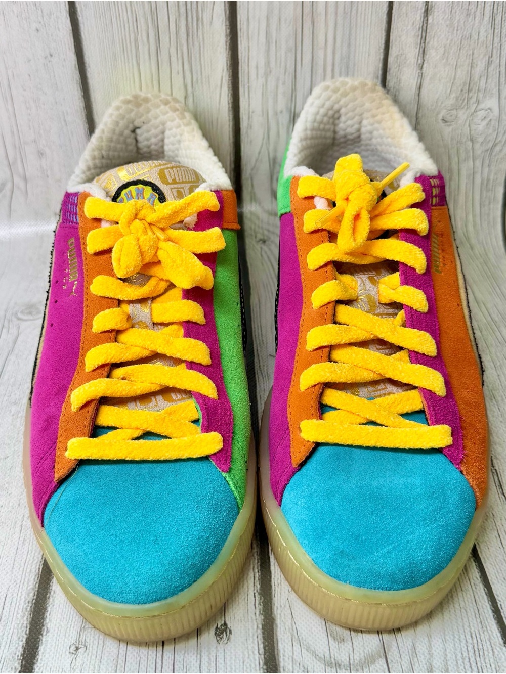 PRE LOVED Men’s 10 Puma Suede Classix 'Out of Season' Suede Multicolor  Sneakers - Picture 2 of 9